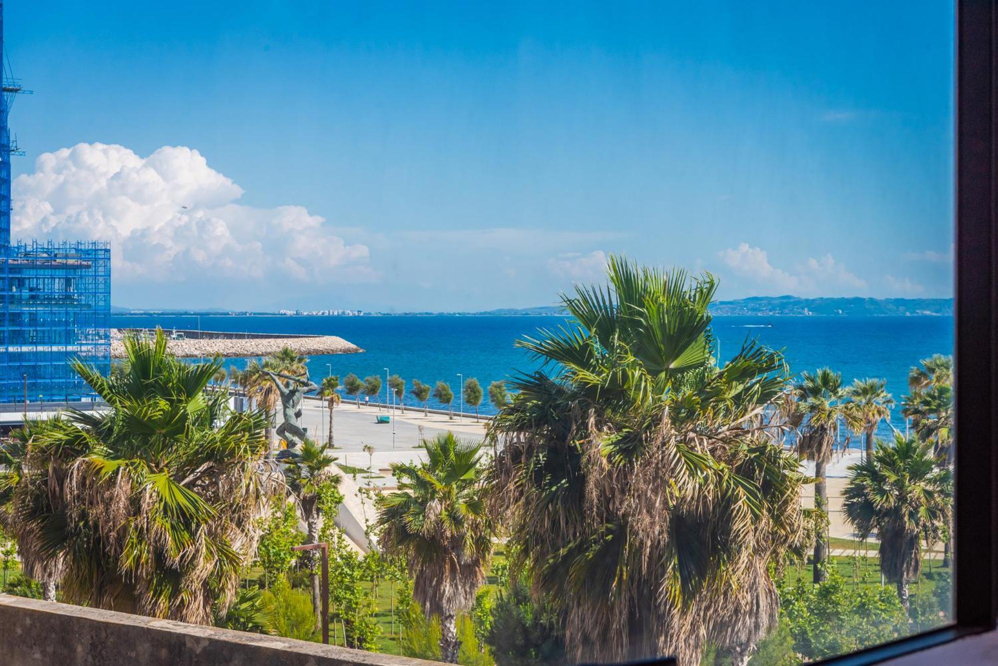 Marina Luxury Suites By Ps Durres Luaran gambar